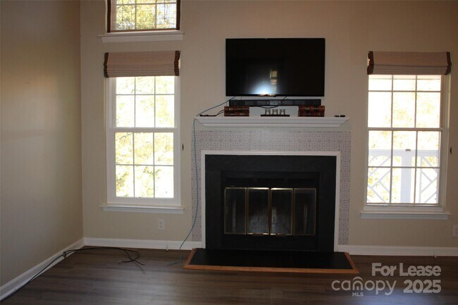 Foto del edificio - 19839 Henderson Rd