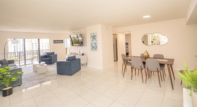 Building Photo - 1201 S Ocean Dr