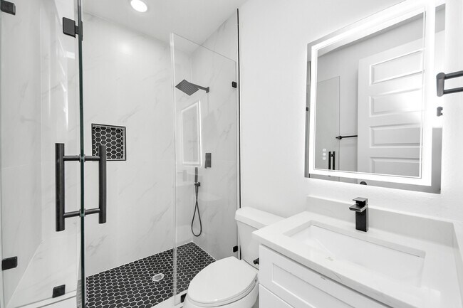 Foto del edificio - 4410 Allen St