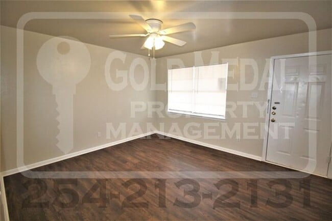 Building Photo - Charming 2-bed, 1-bath now available for r...