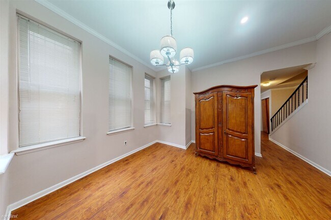 Building Photo - 3 br, 1 bath Duplex - 1707 W DIAMOND ST Un...