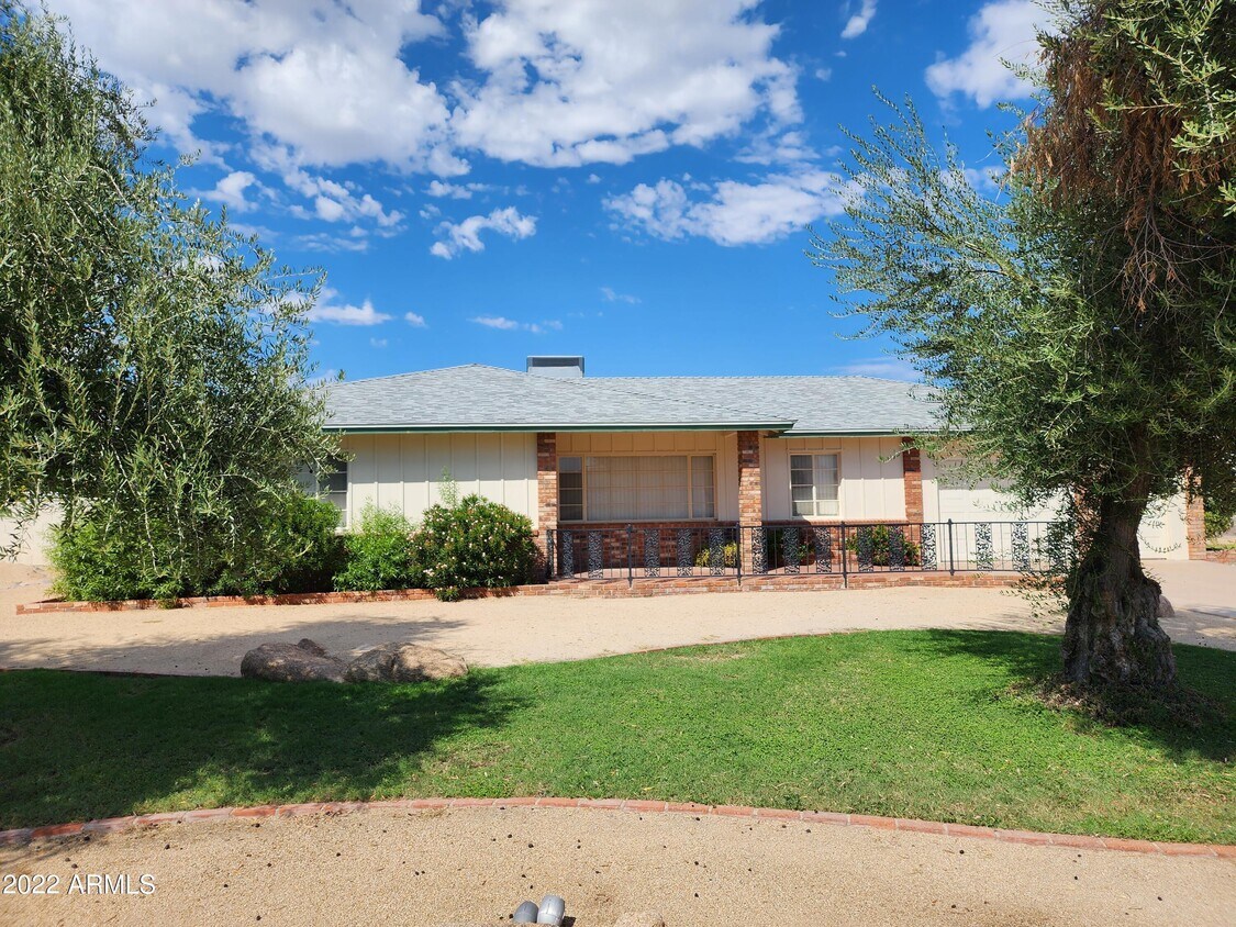 4702 N 70th St, Scottsdale, AZ 85251 House for Rent in Scottsdale, AZ