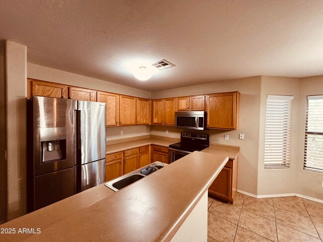 Building Photo - 29152 N Red Finch Dr