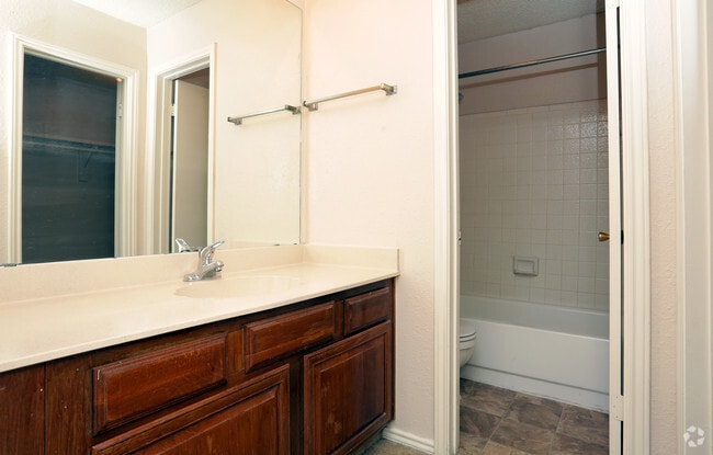 2BR2BA B2 - ReNew Holiday Hill®