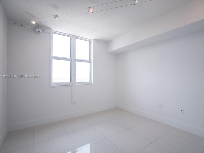 Foto del edificio - 117 NW 42nd Ave