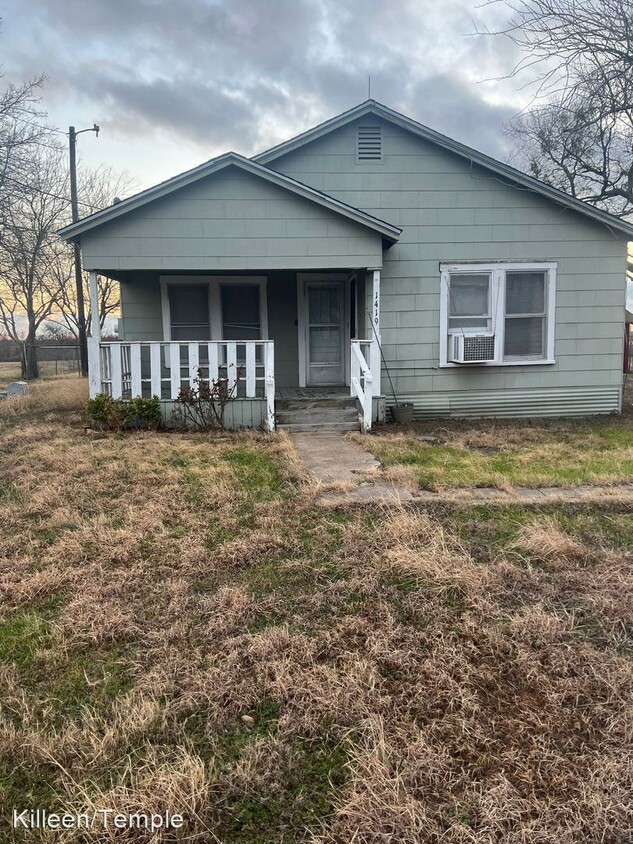 2 br, 1 bath House - 1419 East Young - House Rental in Temple, TX ...