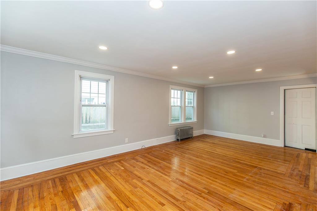 207 Morris Ave, Providence, RI 02906 Apartment for Rent in Providence