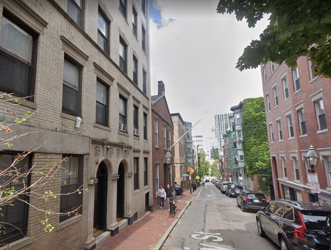 Building Photo - 44A Joy St