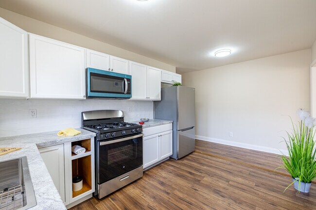 Foto del edificio - 2086 Harbert Ave