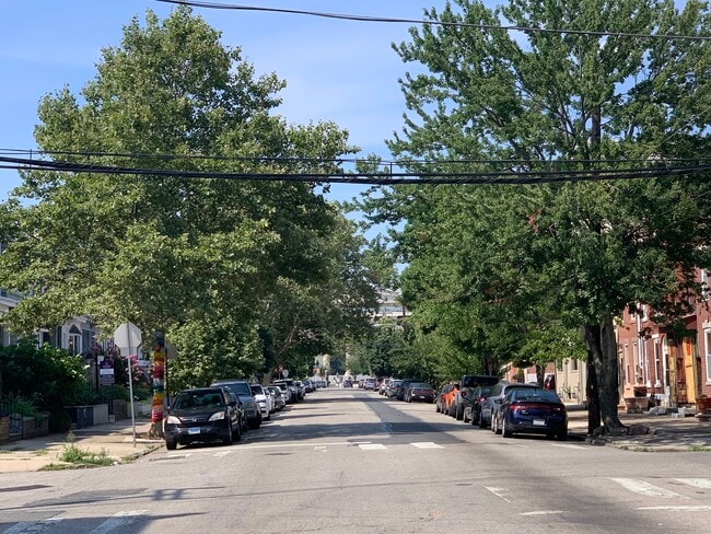 Building Photo - 828 Corinthian Ave