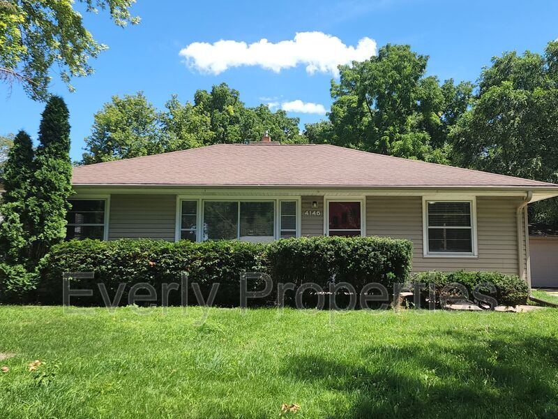 4146 N 98th St, Wauwatosa, WI 53222 House Rental in Wauwatosa, WI
