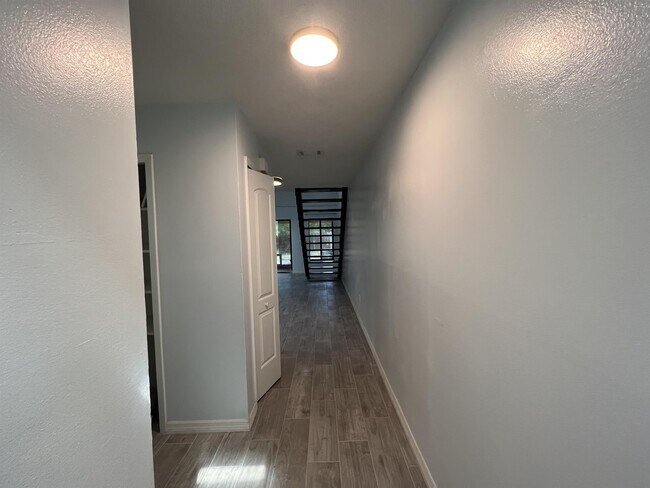 Foto del edificio - 12355 Fox Hound Ct