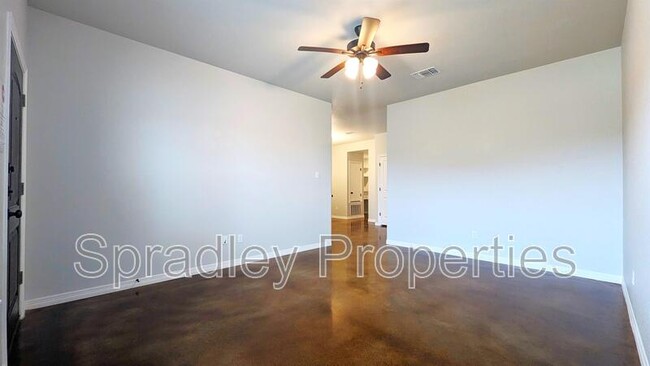 Building Photo - 1004B Sparrow Cove