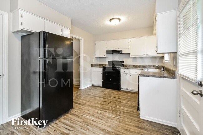 Foto del edificio - 3082 Earnett St