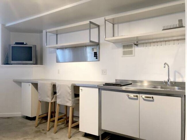 Foto del edificio - Small cute Studio Potrero Hill. Gustavo Lo...