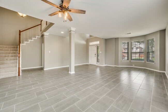 Building Photo - 8560 Calimar Dr