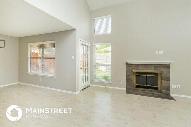 Foto del edificio - 930 Boxwood Dr