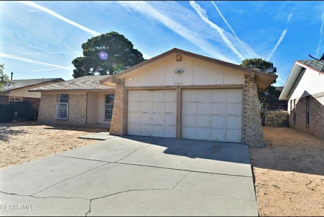 Building Photo - 3565 Breckenridge Dr