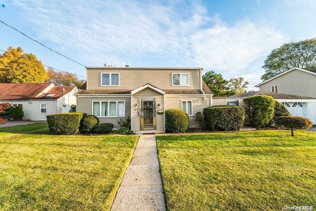 18 Libby Ave, Hicksville, NY 11801 House Rental in Hicksville, NY