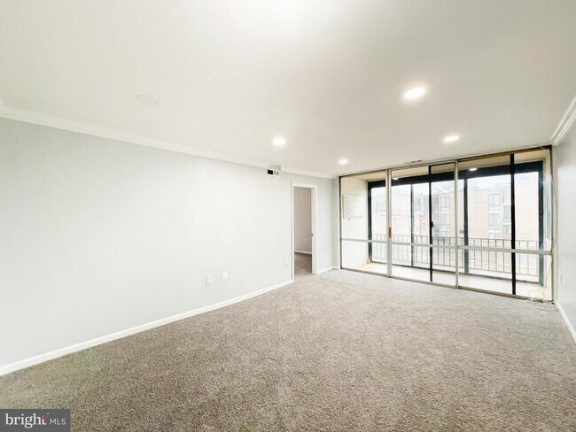 Foto del edificio - 8671 Greenbelt Rd