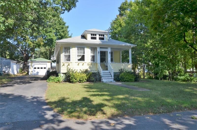 Primary Photo - 79 Fales Ave