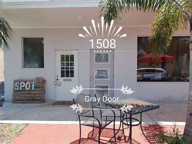Building Photo - 1508 Dolphin St