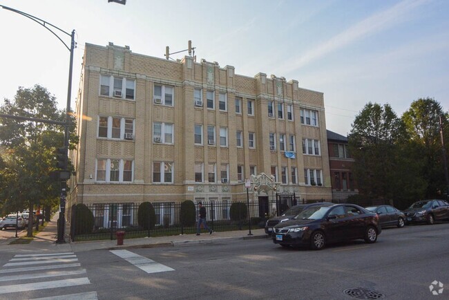 Building Photo - 2600 N Kimball Ave