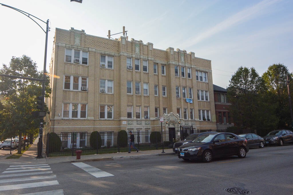 Primary Photo - 2600 N Kimball Ave
