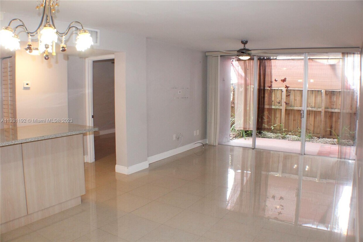 110 Fontainebleau Blvd Unit 105, Doral, FL 33172 Condo for Rent in