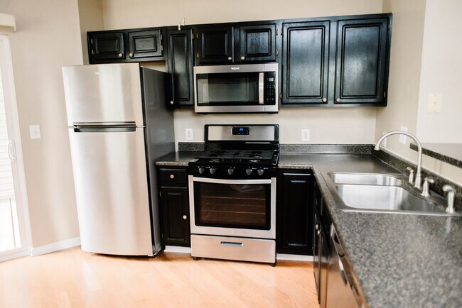 Foto del edificio - 1422 Eagle Pointe Dr