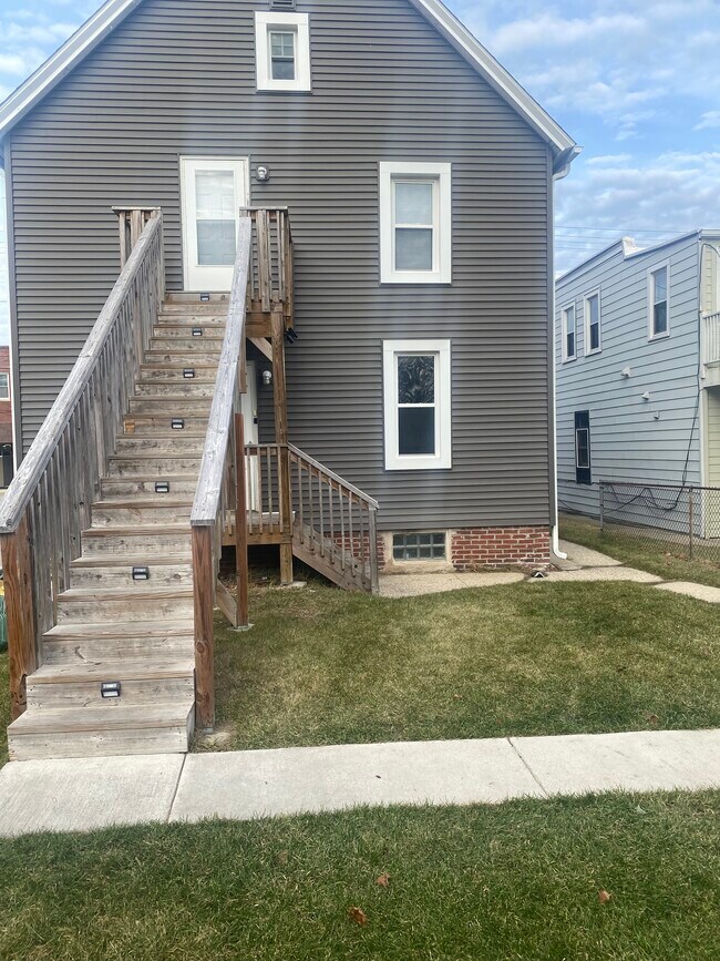 Rear Entry to Upper unit inside and outside access - 927 Washington Rd