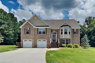 Building Photo - 990 Golden Meadows Ln