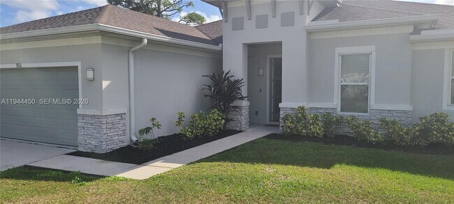 Building Photo - 1810 Calmar