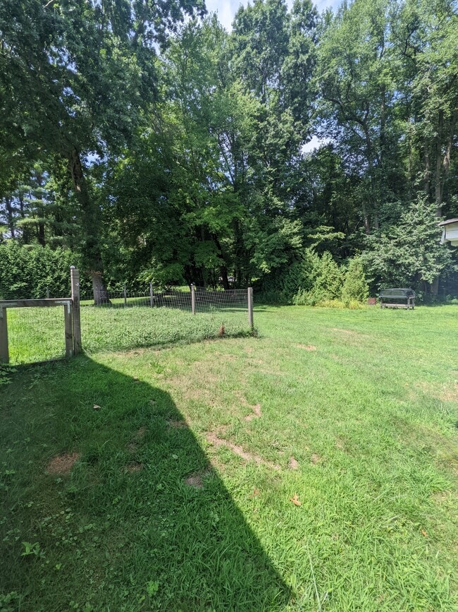 95 Stoughton Rd, East Windsor, CT 06088 House Rental in East Windsor