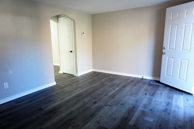Building Photo - 3841 Delco Rd