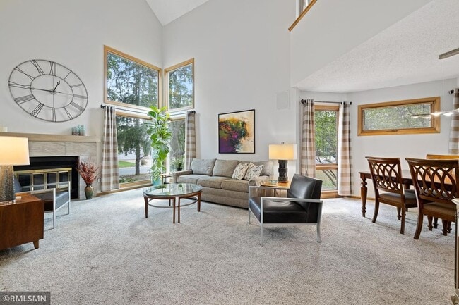 Living Room - 6868 Stonewood Ct