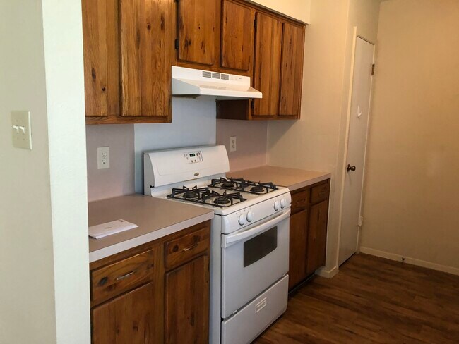 Foto del edificio - 4504 Dorsett Oaks Cir