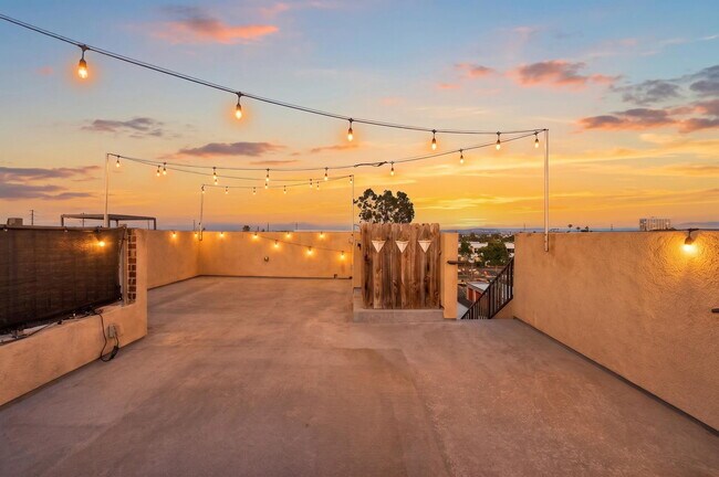 Foto del edificio - 821 Brickyard Ln