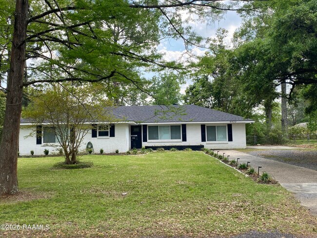 Foto del edificio - 9922 N Parkview Dr