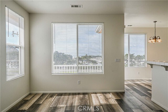 Foto del edificio - 1951 Sunset Ave