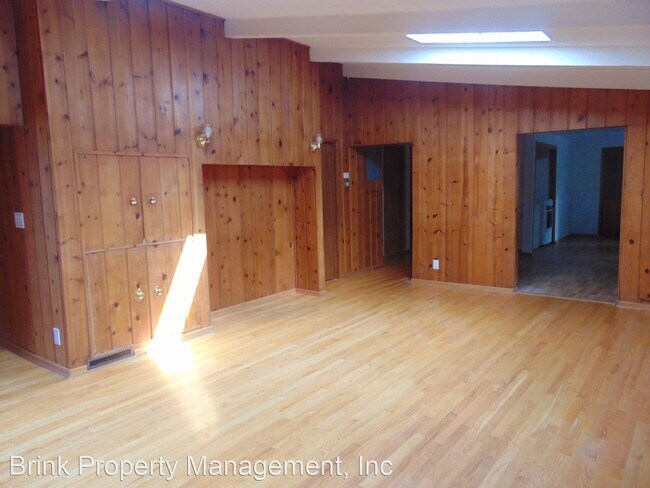 Building Photo - 3 br, 2 bath House - 5123 S Leo St