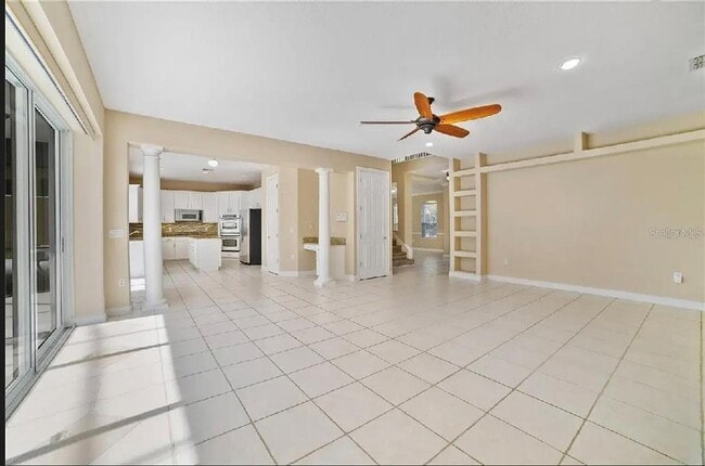 Building Photo - 2301 Roat Dr