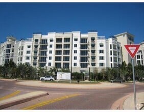 Building Photo - 510 NW 84th Ave