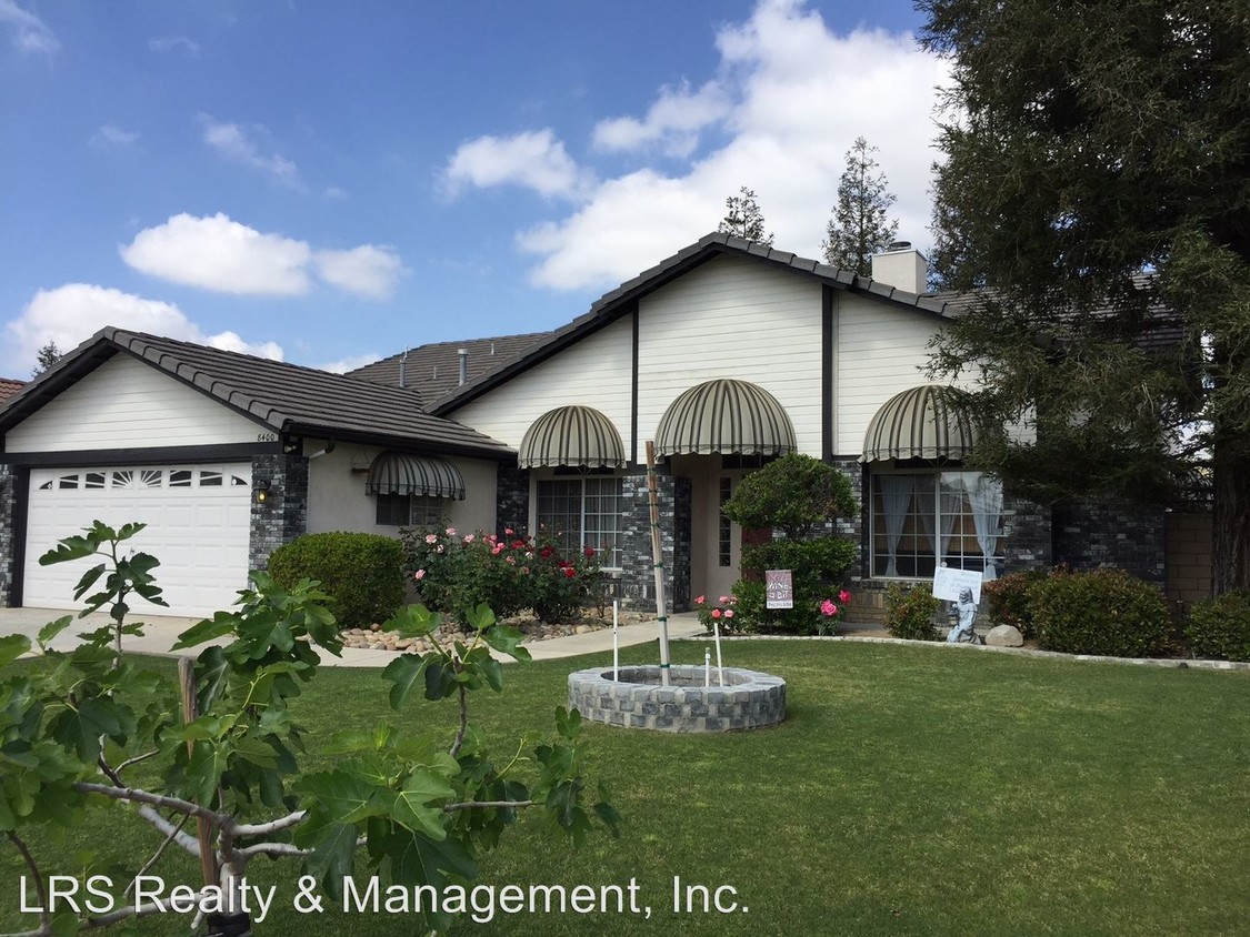 Primary Photo - 8400 Sun Harbor Dr