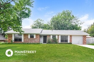 Building Photo - 710 Adams Dr