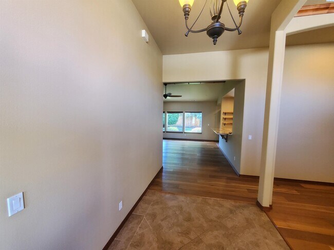 Foto del edificio - South Kennewick Rambler for rent