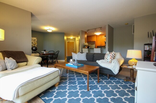 Foto del edificio - 6020 Chasewood Pkwy