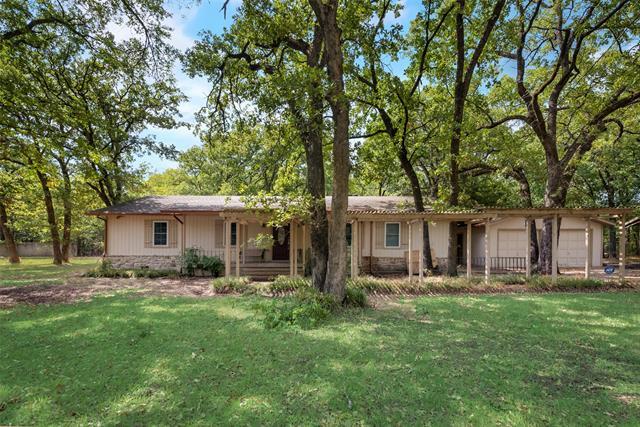 Building Photo - 2143 Royal Oaks Dr