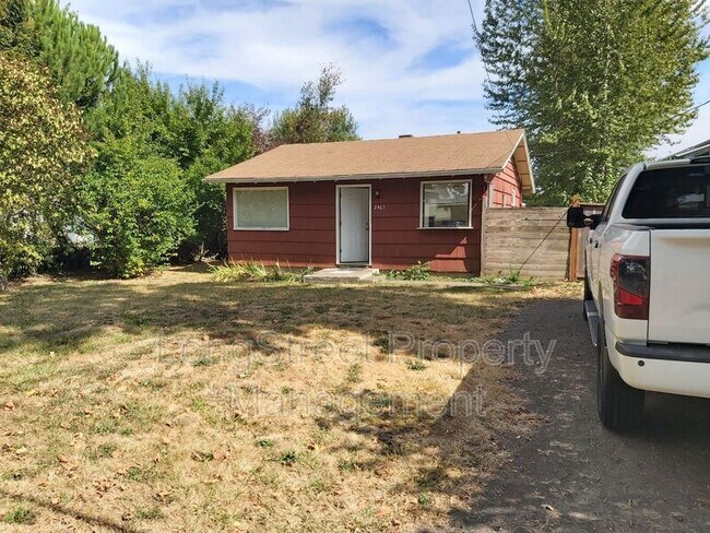 Foto del edificio - 2465 SW Pickford St
