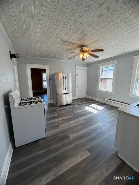 Foto del edificio - 728 Highland Ave